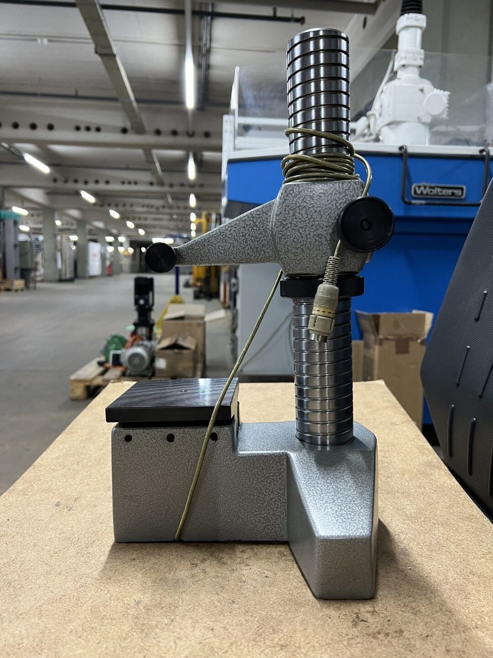 Attrezzi per industria metallurgica: Messstativ Mahr – Usato da Zuchwil venduto da dragosmd-maschinen 6