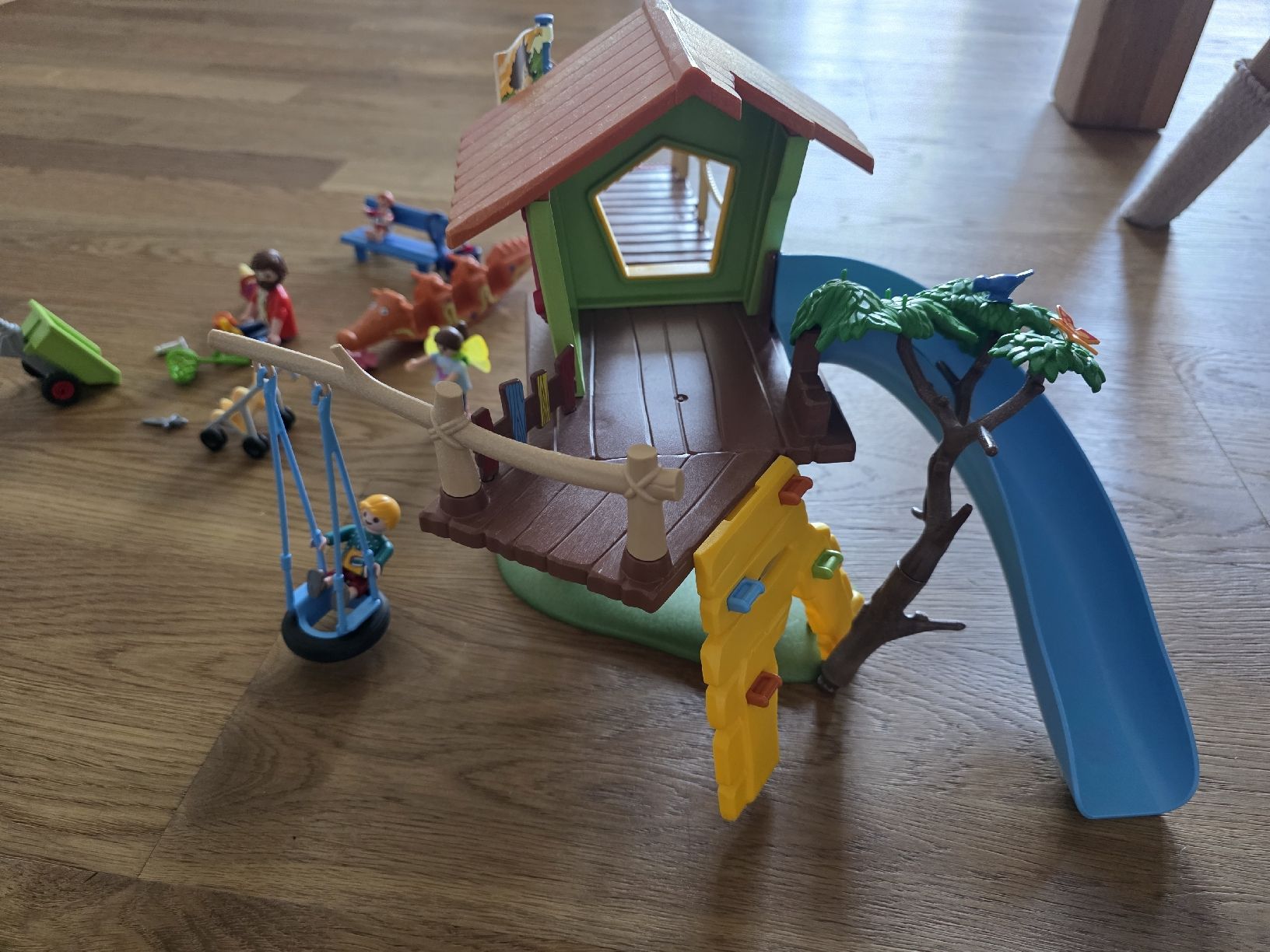Playmobil Giocattoli: Playmobil 70281 Spielplatz mit Baumhaus – Usato da Mettmenstetten venduto da smilingrain01 2