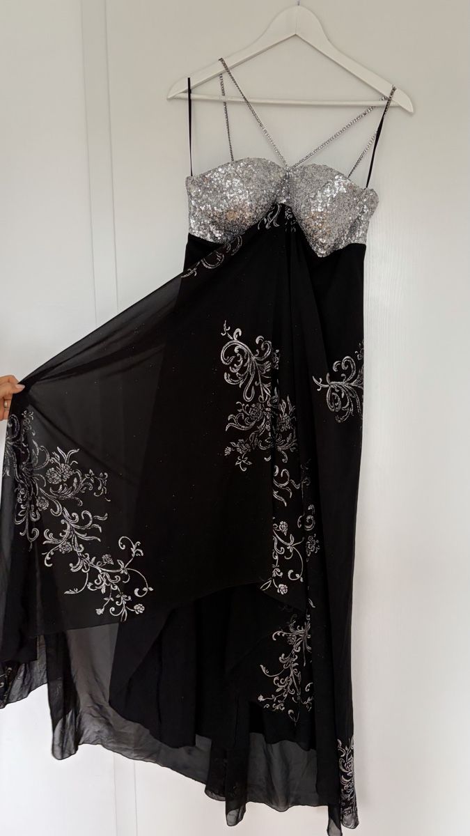 Vestiti: Schwarzes elegantes Abendkleid – Usato da Bern venduto da ece_nxk7