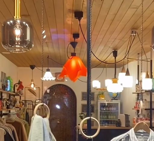 Lampade: Orange Retro Plastic Ceiling Lamp 70s Style – Usato da Unterseen venduto da Pavema4 4