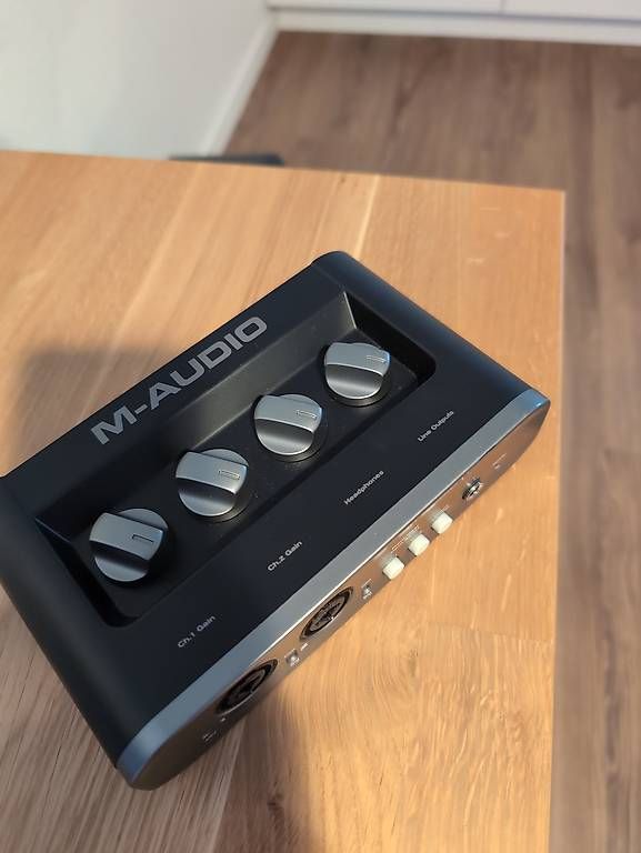 M-Audio Attrezzatura per studi di registrazione: DAC M-Audio - MobilePre – Usato da Chambésy venduto da JarJarZGC
