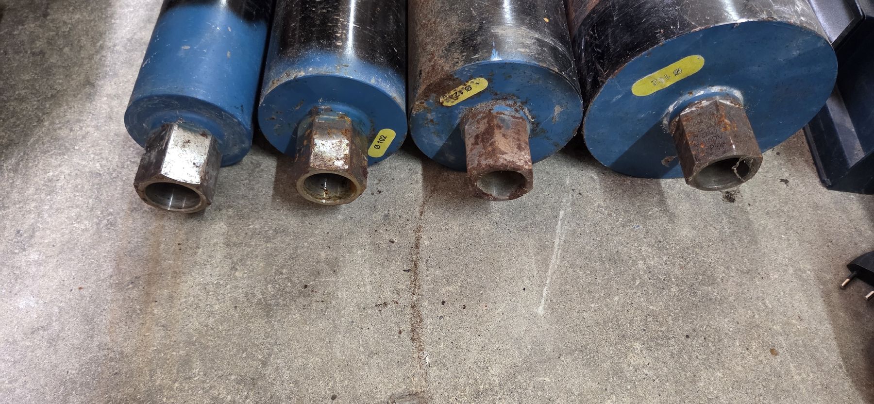Alle Werkzeuge: 4x Diamantbohrkronen gebraucht – Defekt aus Worb von pirelli_01 5