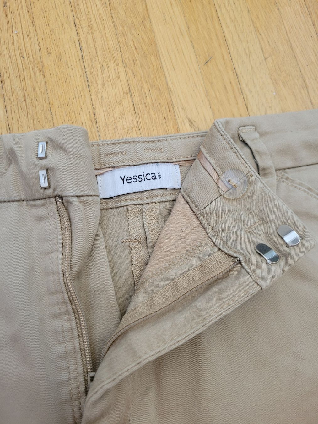 Gonne: 62. Jupe beige Yessica taille 44 – Usato da Villars-sur-Glâne venduto da m66_dch5 4