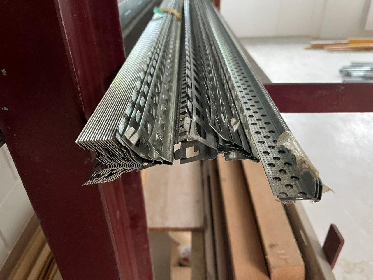Profilati: Gipser Inventar, Trockenbau, Knauf Profile GÜNSTIG – Usato da Bettlach venduto da Esbe62 5