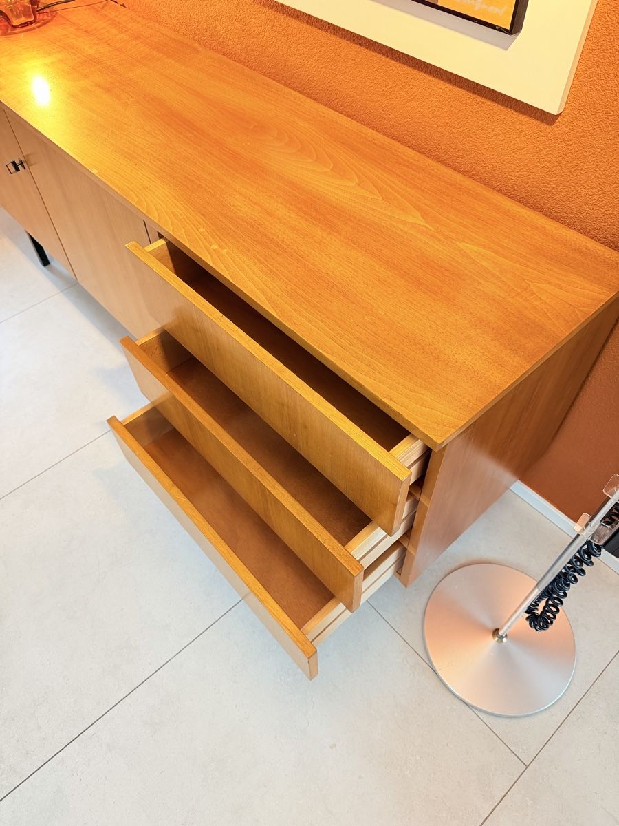 Cassettiere: Vintage Sideboard 60er 70 er Jahre – Usato da Grenchen venduto da Nur_2540 3