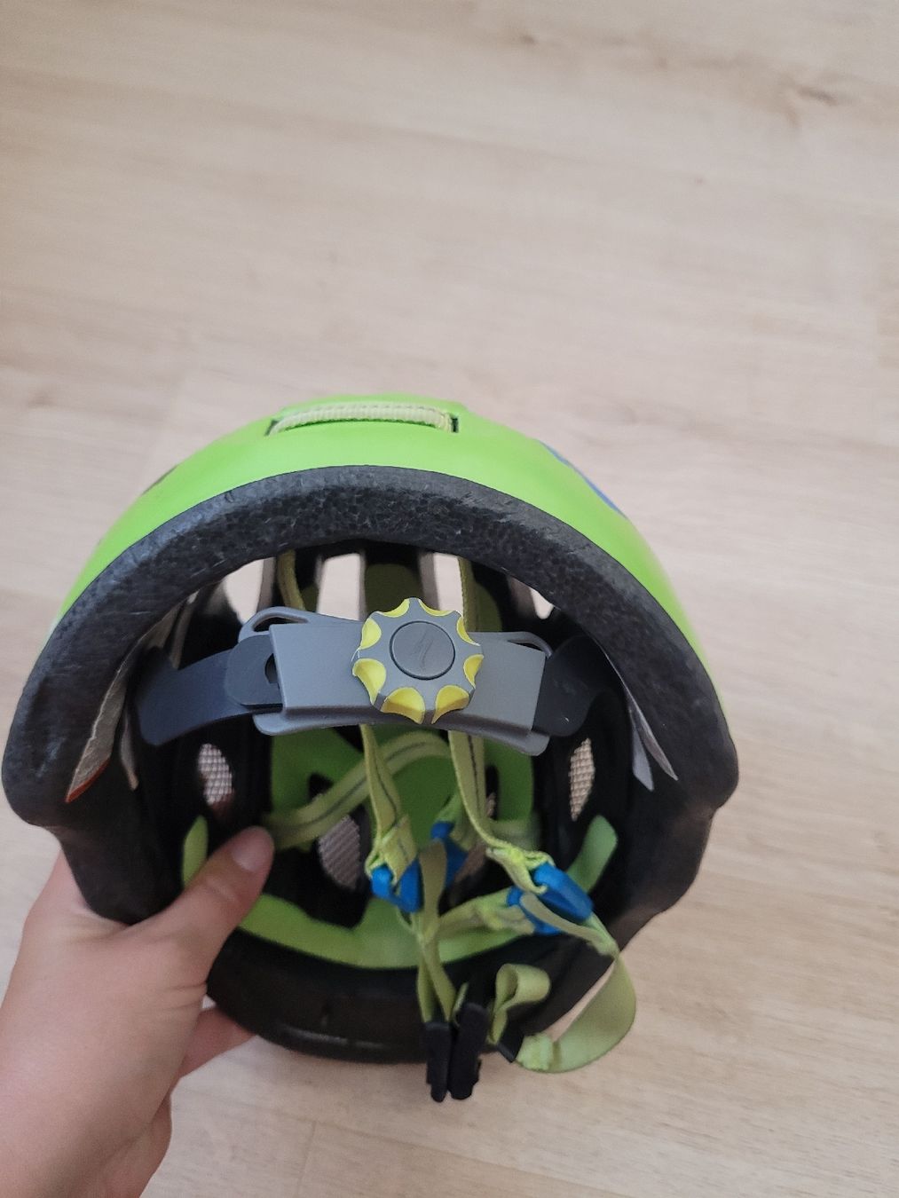 Specialized Caschi: toller Velohelm specialized 46-51cm – Usato da Lupsingen venduto da sta_wgg5 2