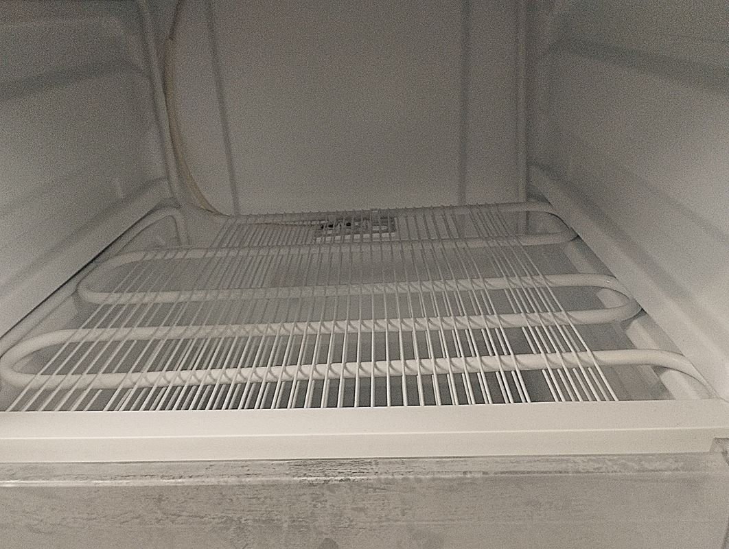 Gefrierschrank: INTERTRONIC Gefrierschrank – Gebraucht aus Schübelbach von Restwert_Schubelbach 3