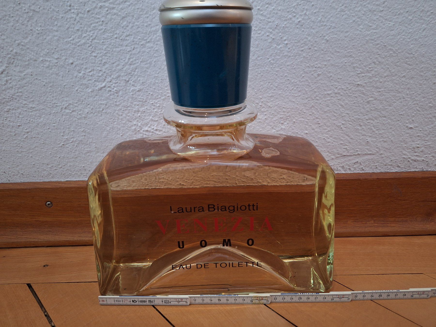 Flacons: Grossfactice Parfume Flacon (Deco Parfum) – Gebraucht aus Luzern von luc_9k8h 2
