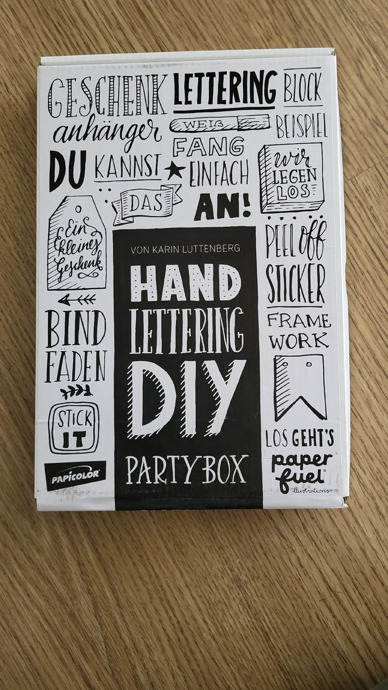 Kit bricolage: Hand Lettering DIY Partybox, neu & originalverpackt  – Nuovo e nell'imballaggio originale da Strengelbach venduto da diawit
