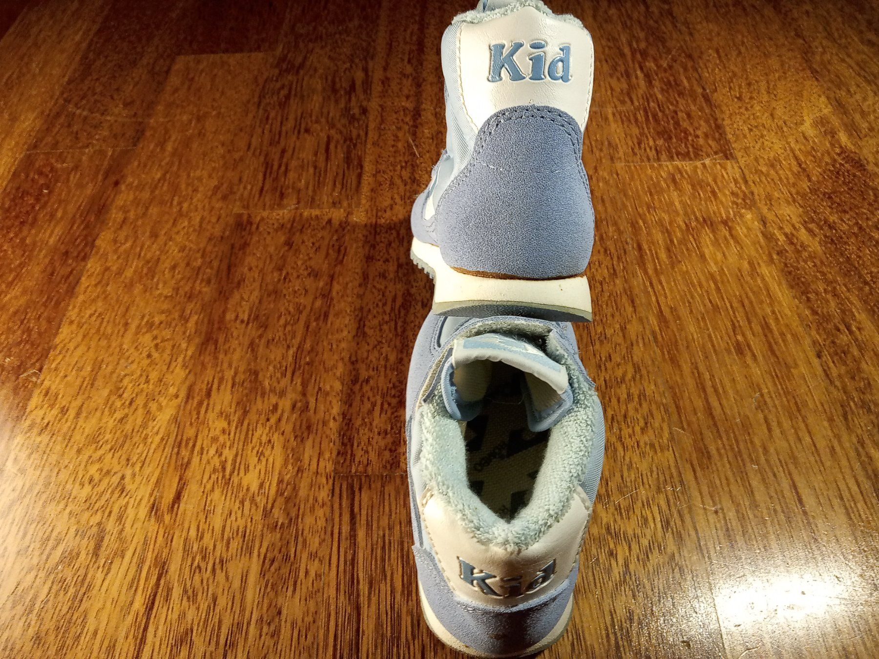 Scarpe per ragazzi: Turnschuhe Sneaker Grösse 22 – Usato da Büren SO venduto da swelch 4
