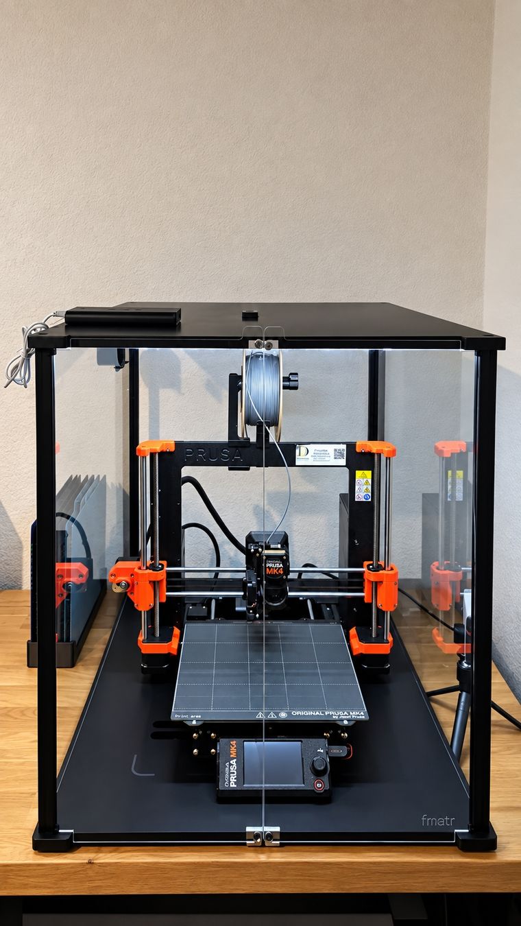 Prusa Stampanti 3D: PRUSA MK4 mit Gehäuse und Filter – Usato da Langnau i. E. venduto da koebu01