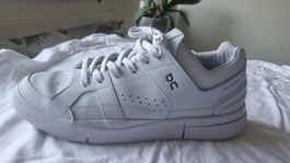 ON THE ROGER, EU 42.5 Leder Sneaker