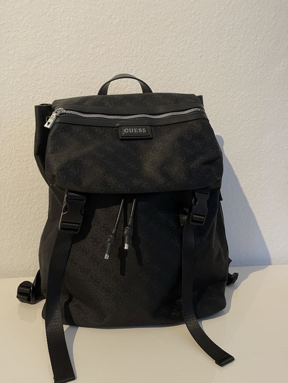 Guess Rucksack Kaufen auf Ricardo