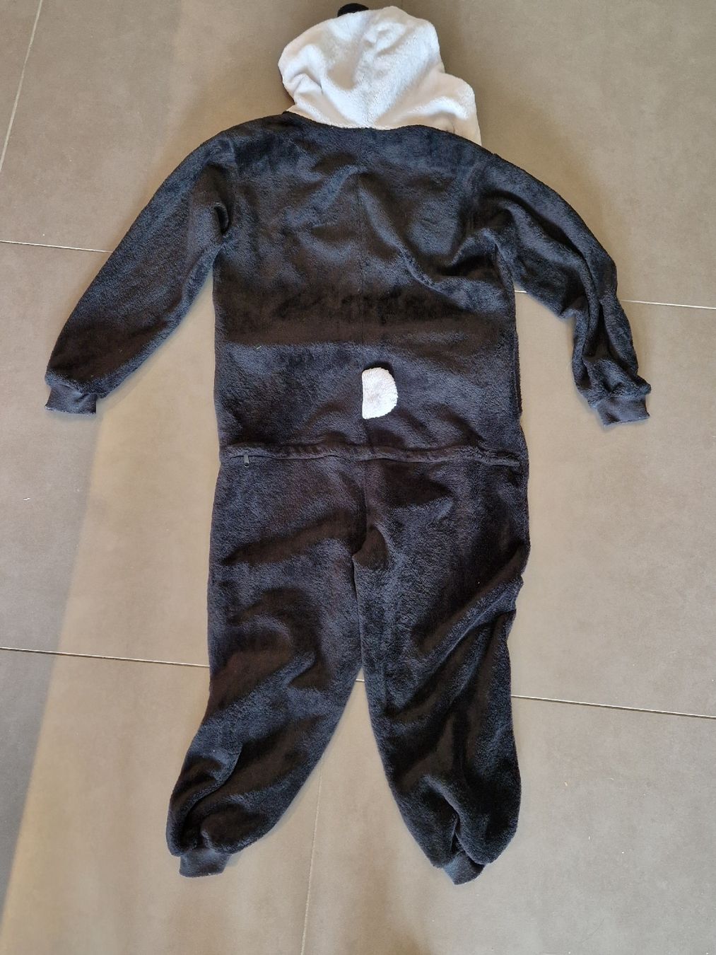 Completi: Combinaison pyjama panda taille 140 – Usato da Delémont venduto da bouboute01 1