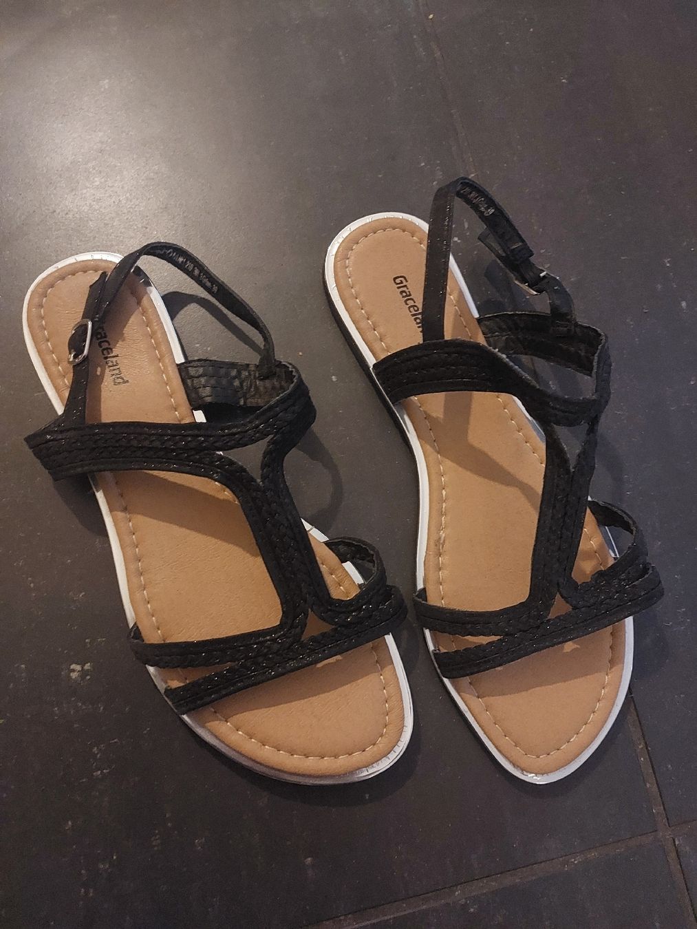 Graceland Scarpe da donna: Graceland Sandalen – Nuovo (secondo la descrizione) da Siebnen venduto da LastChanc2