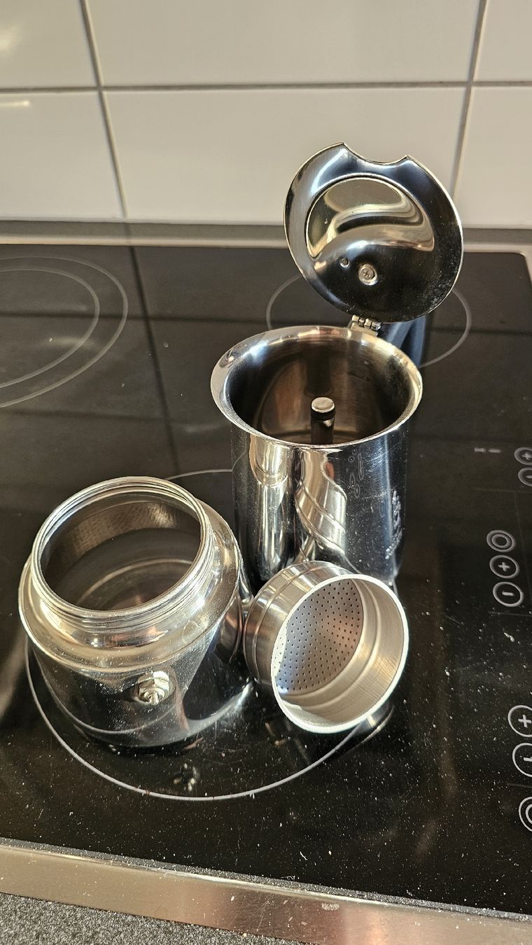Bialetti Kaffeemaschinen & Espressomaschinen: Bialetti Espressokocher Silber neuwertig  – Neu (gemäss Beschreibung) aus Langenthal von Donald_Duck313 4