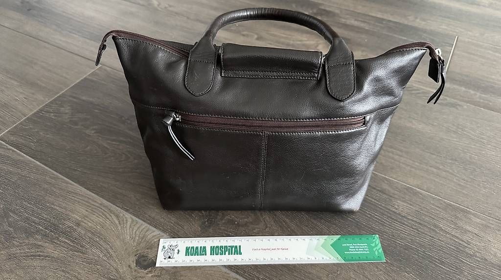 Maddison Borse da donna: maddison Tasche  braun  praktisch – Usato da Aeugst am Albis venduto da sharnischberg 1