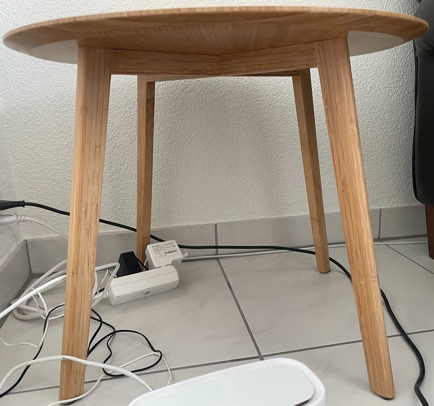 Ikea Tavoli: IKEA FINEDE Round Bamboo Side Table, 2 Available – Usato da Basel venduto da JohnnyCrash 4