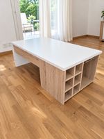 Neuer Couchtisch in Weiß & hellem Holz zu verkaufen