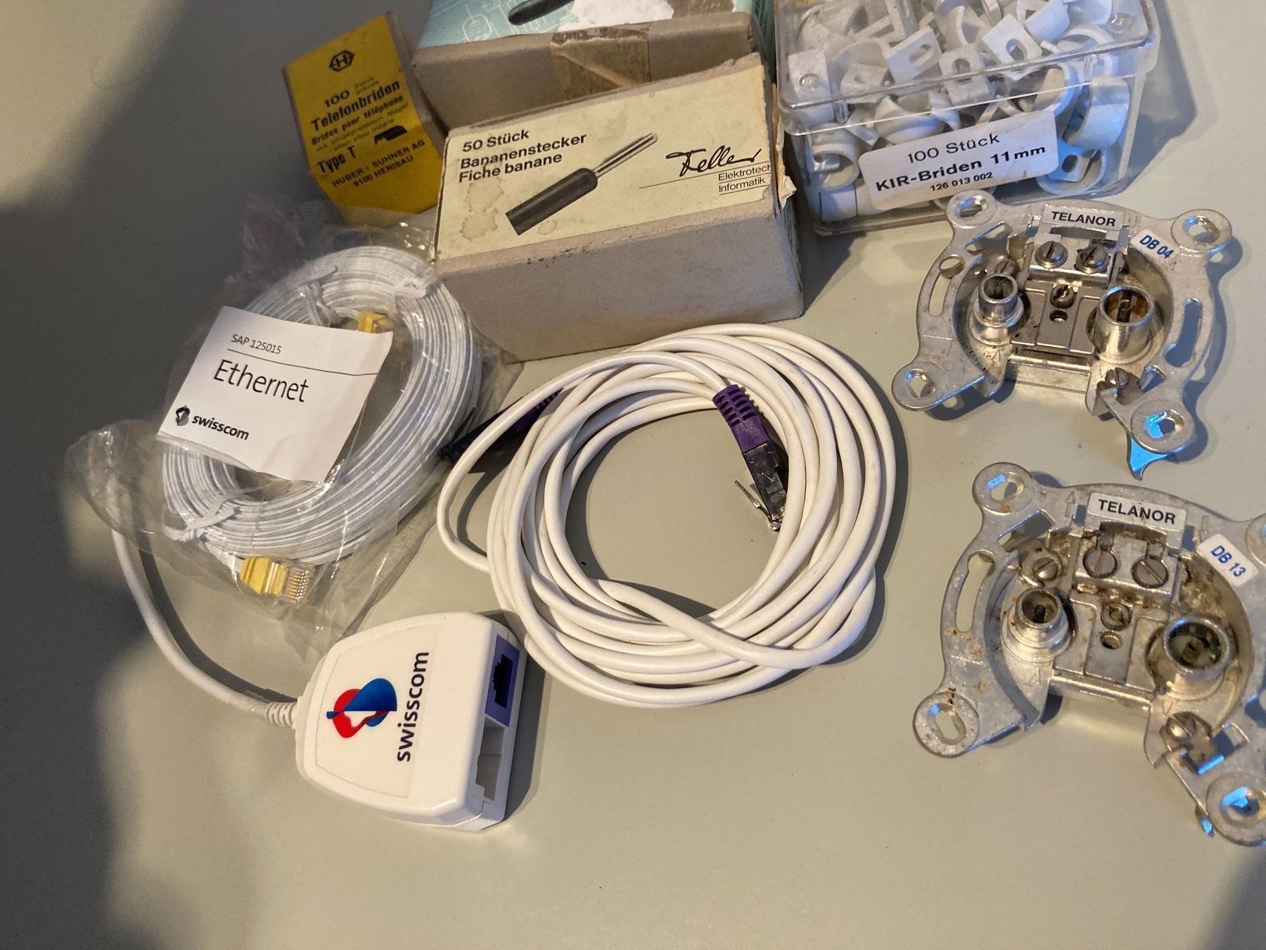 Cavi: Diverse Stecker Kabel Briden – Usato da Sargans venduto da Pacor 2