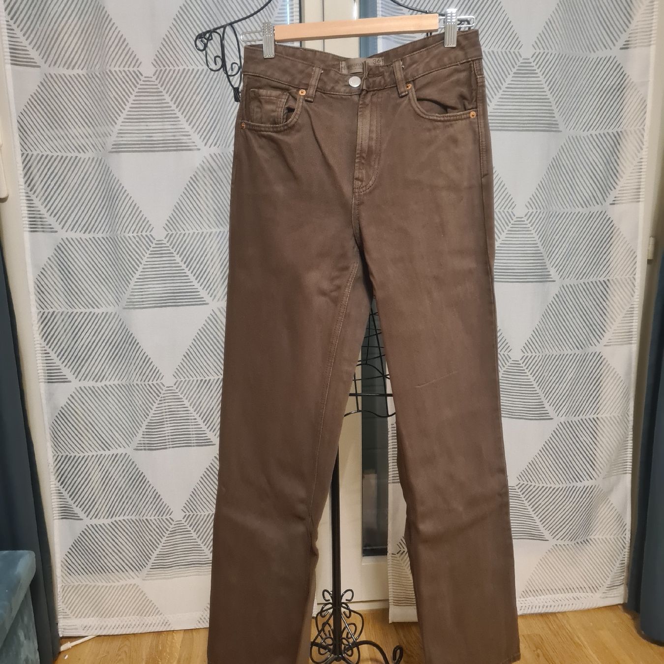 Stradivarius Jeans: jeans gr 36 von stradivarius – Nuovo (secondo la descrizione) da zürich venduto da janjaz