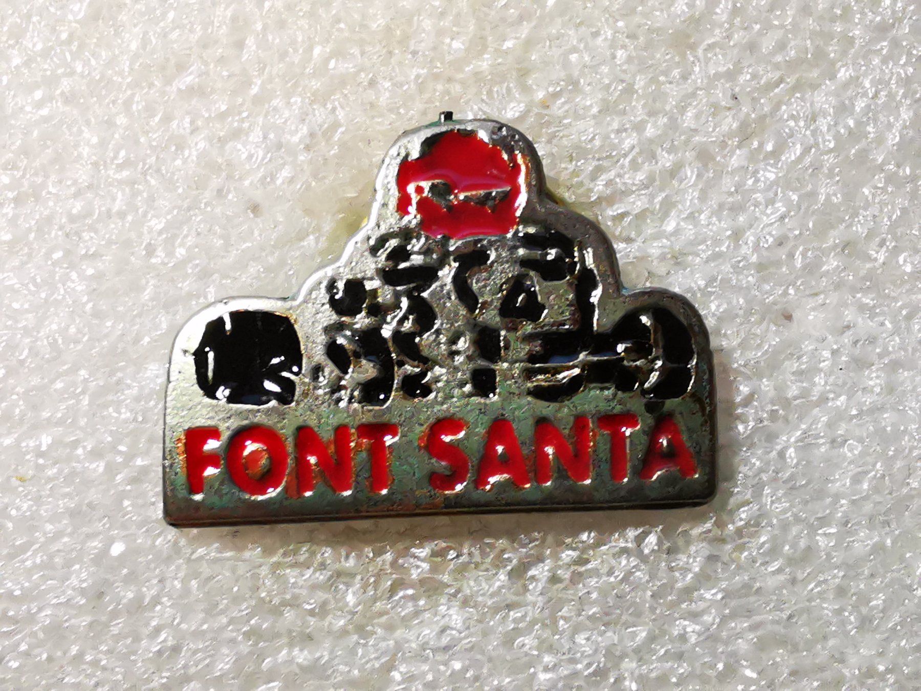 Placchette & Badge: Ansteckpin 51: Font Santa – Usato da Oppligen venduto da Pin-Fall-Shop