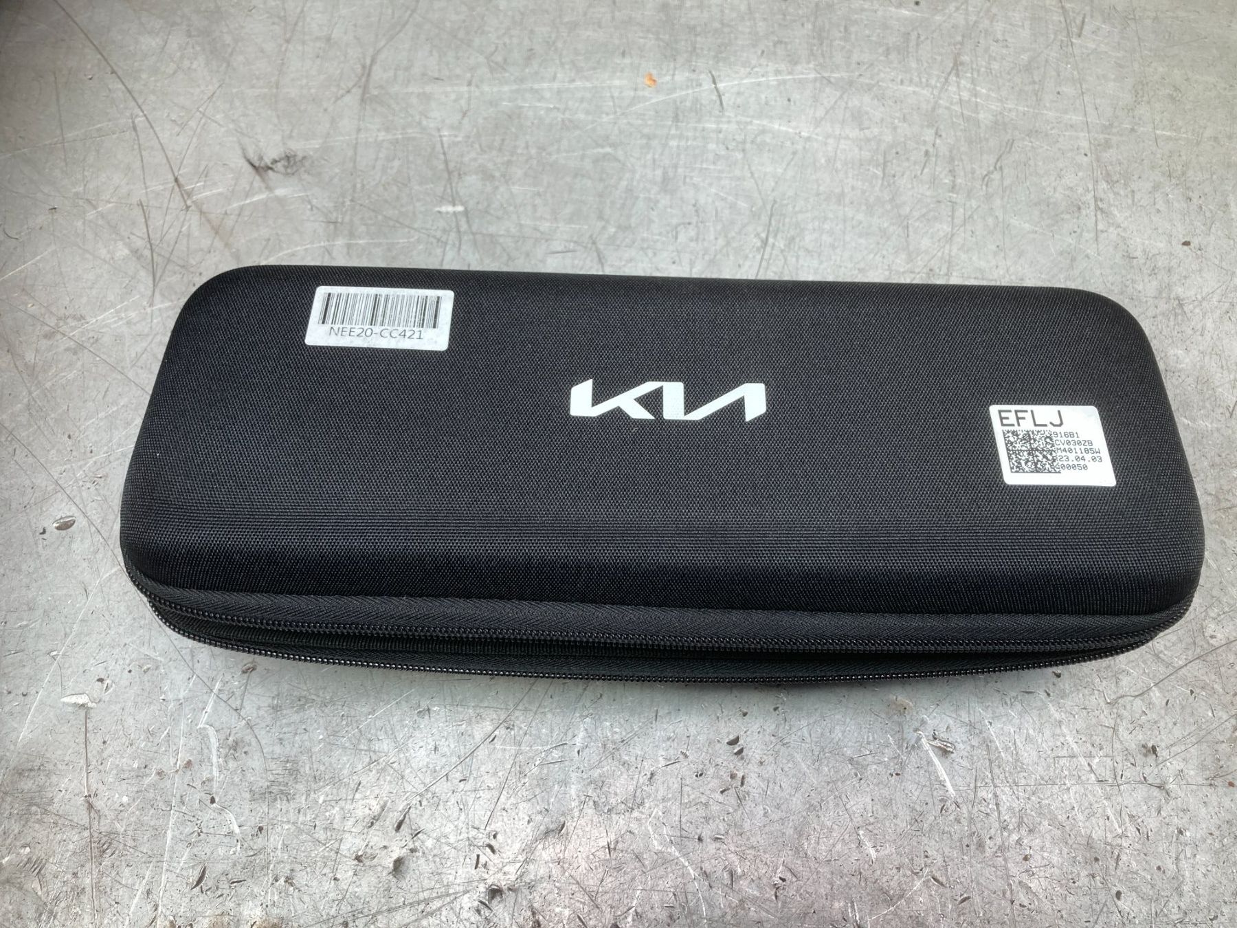 Unità & Adattatore: V2L Connector, Kia EV Adapter Lade – Nuovo e nell'imballaggio originale da Cham venduto da WB2223