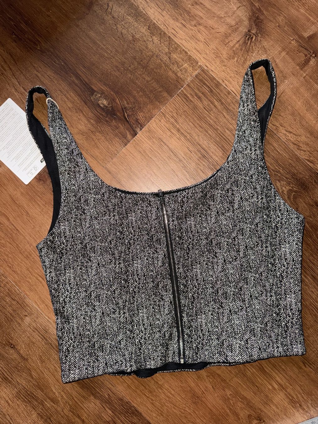 Top: New CHF 200 Staud stretch cropped top  - L – Nuovo e nell'imballaggio originale da St-Sulpice VD venduto da juhdu 5