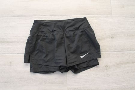 Short de sport NIKE XS