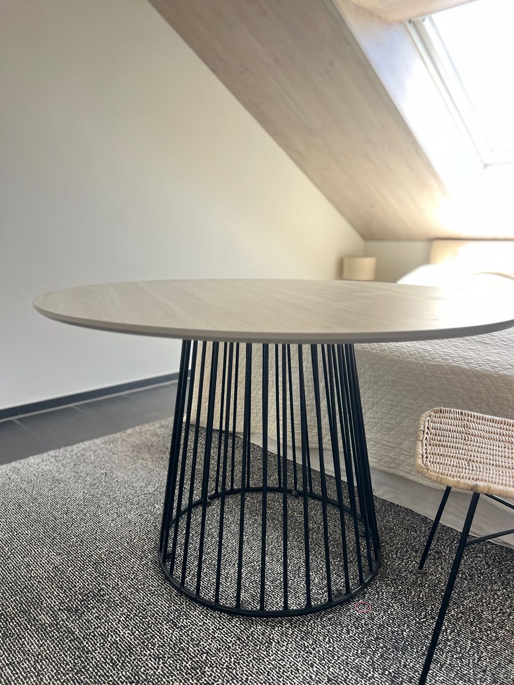 Maisons du monde Tavoli: Runder Tisch mit Metallgestell GranitOptik 120cm – Usato da Lufingen venduto da bombolulu 4