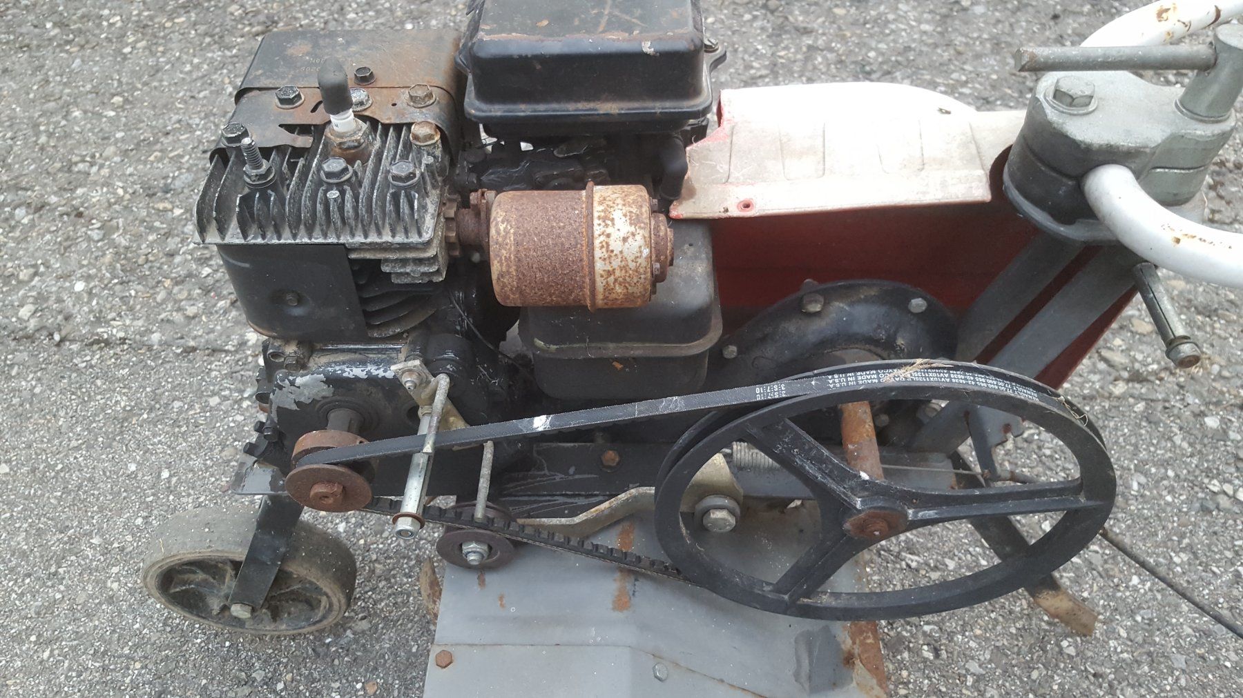 Tutte le macchine: Briggs & stratton 3hp – Usato da Biel / bienne venduto da Sarouch9 5