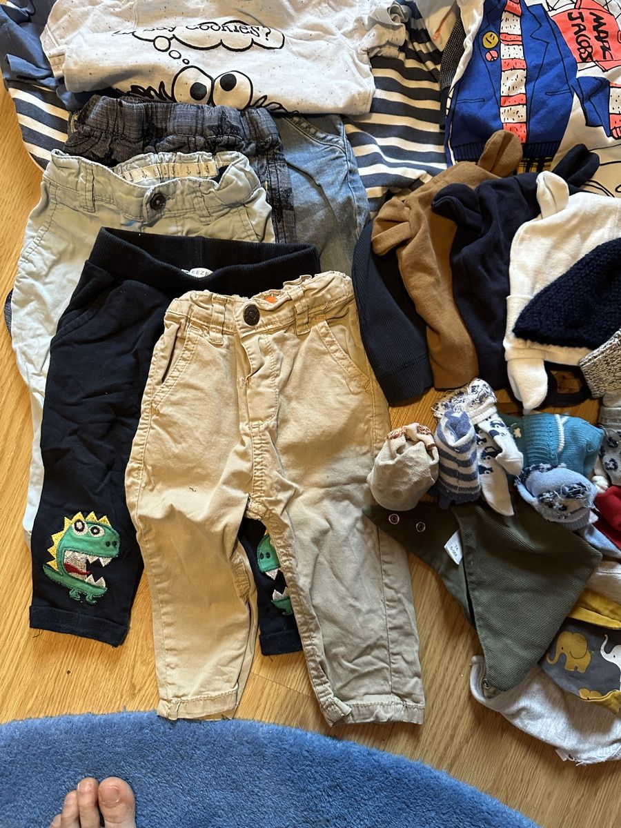 Lotti & Set di vestiti: Junge Kleider Gr. 74 von Topmarken – Usato da Münsingen venduto da Secondhand89 6