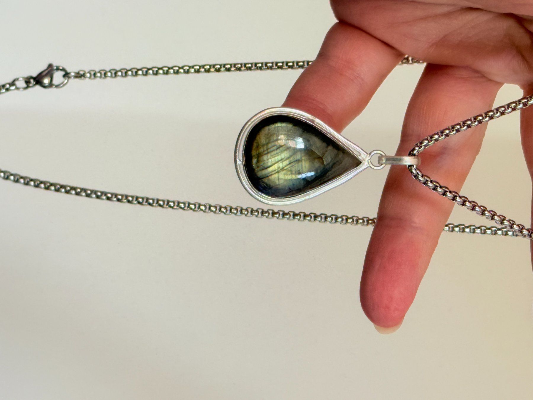 Catenine: Pendentif Labradorite  - Élégant & Unique – Nuovo e nell'imballaggio originale da Genève venduto da AWWA 6