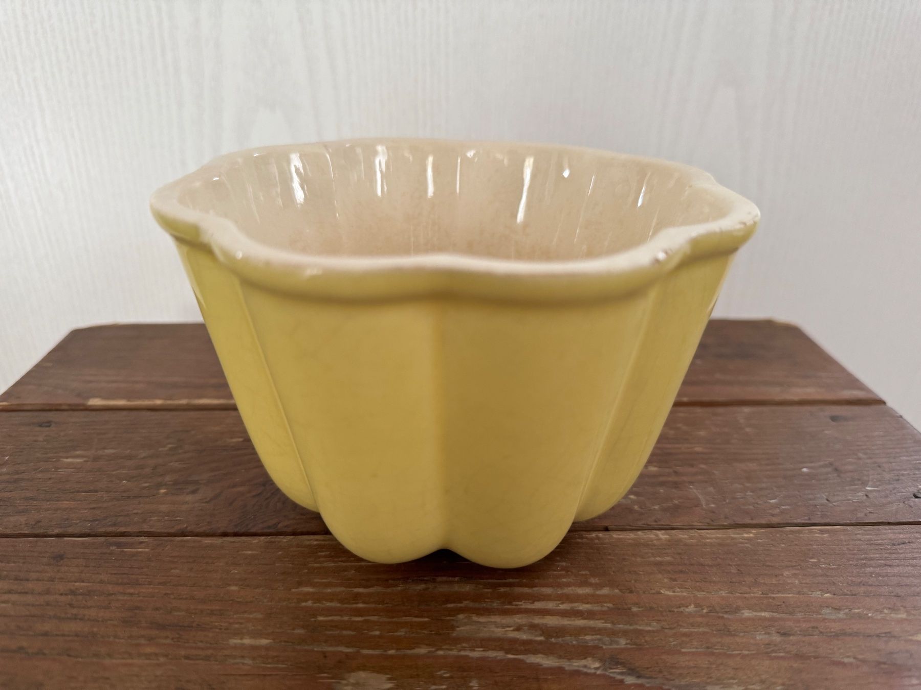 Rössler Ciotole: Grosse alte Puddingform gelb Pudding Form / Rössler – Usato da Rothrist venduto da Luckywinner 6