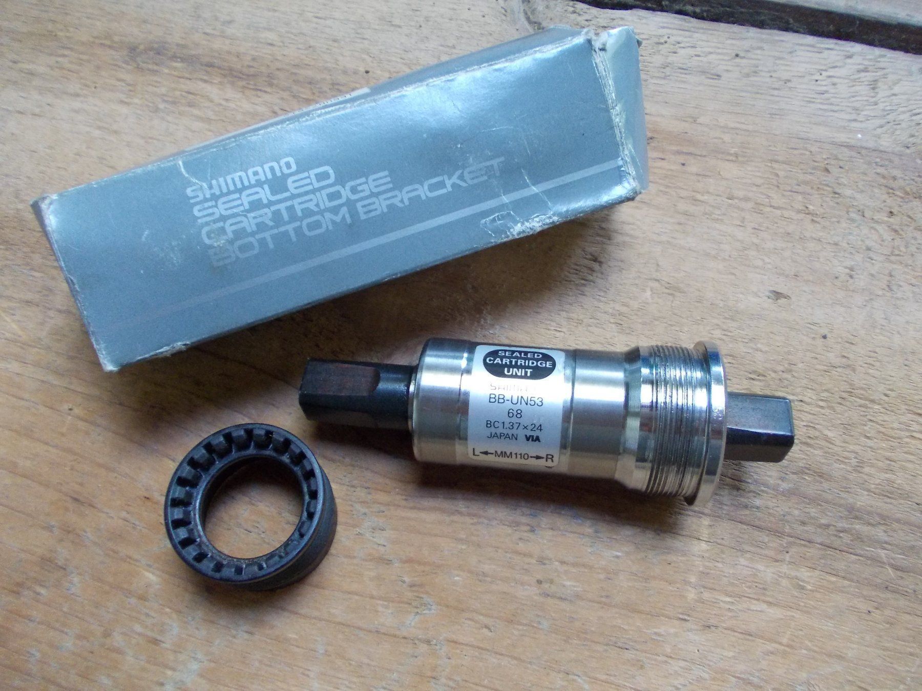Pezzi di ricambio: ***Neu*** SHIMANO TRETLAGER BB-UN53 – Nuovo (secondo la descrizione) da Gsteigwiler venduto da HORMIGA21 4