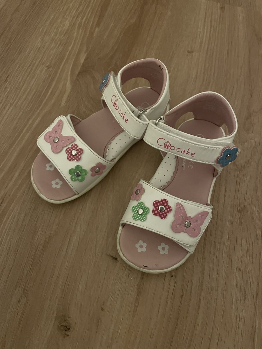 Scarpe per ragazze: Sandalen Gr. 24 – Nuovo (secondo la descrizione) da Jona venduto da ma__rq9p