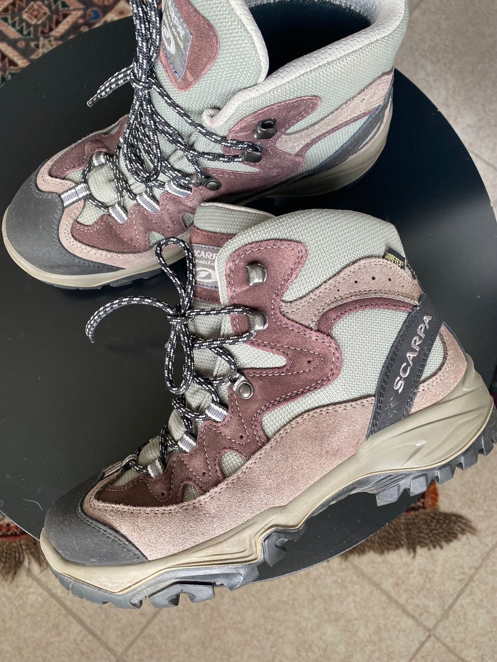 Scarpa Scarpe da uomo: Neuw. SCARPA Goretex Wanderschuhe m.Vibramsohle – Nuovo (secondo la descrizione) da Besazio venduto da lionheart63