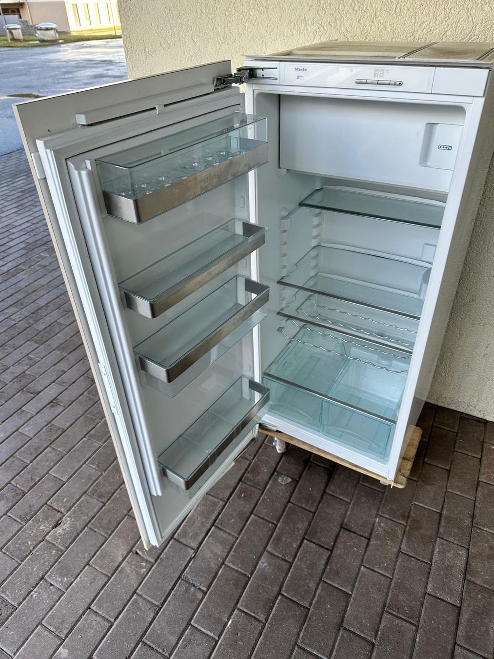 Miele Frigoriferi: Kühlschrank Einbaukühlschrank Miele – Usato da Spreitenbach venduto da Space_X 5
