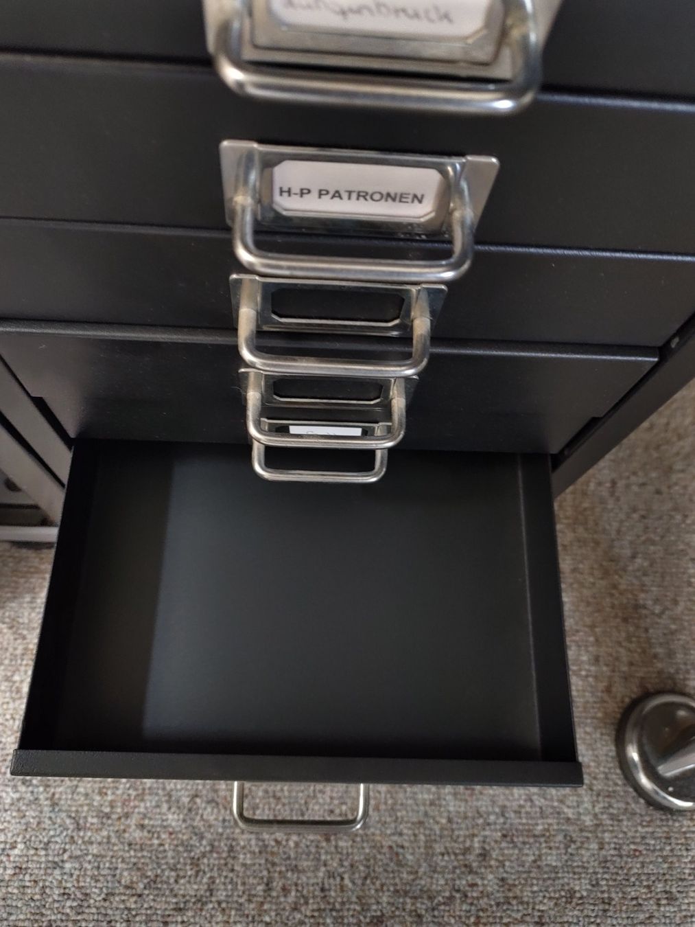 Armadi: Metall Schubladen Schrank (15 Schubladen) – Usato da Langenbruck venduto da Gumsi 1
