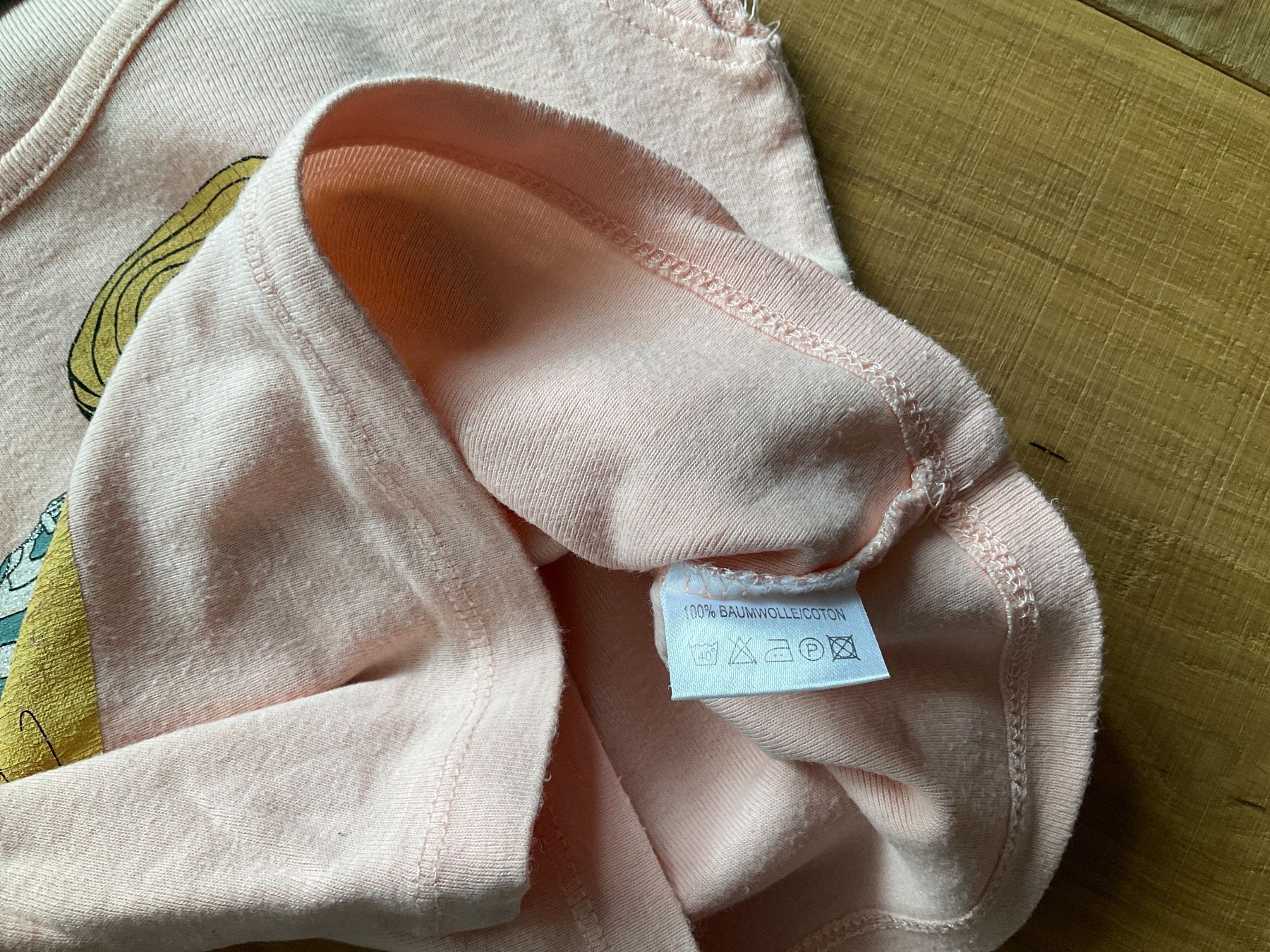 Camicette, T-shirt & Top: 3x Tshirts Gr. 98 – Usato da Winterthur venduto da aionila 5