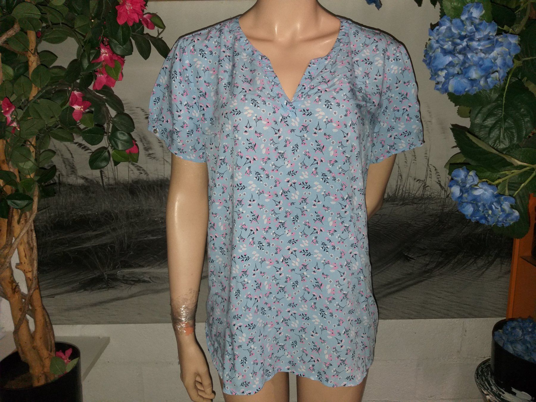 Esprit Camicette: Chemisier/ Bluse ESPRIT    Taille / Grosse 42 – Usato da Cossonay-ville venduto da Super-Price-Quality