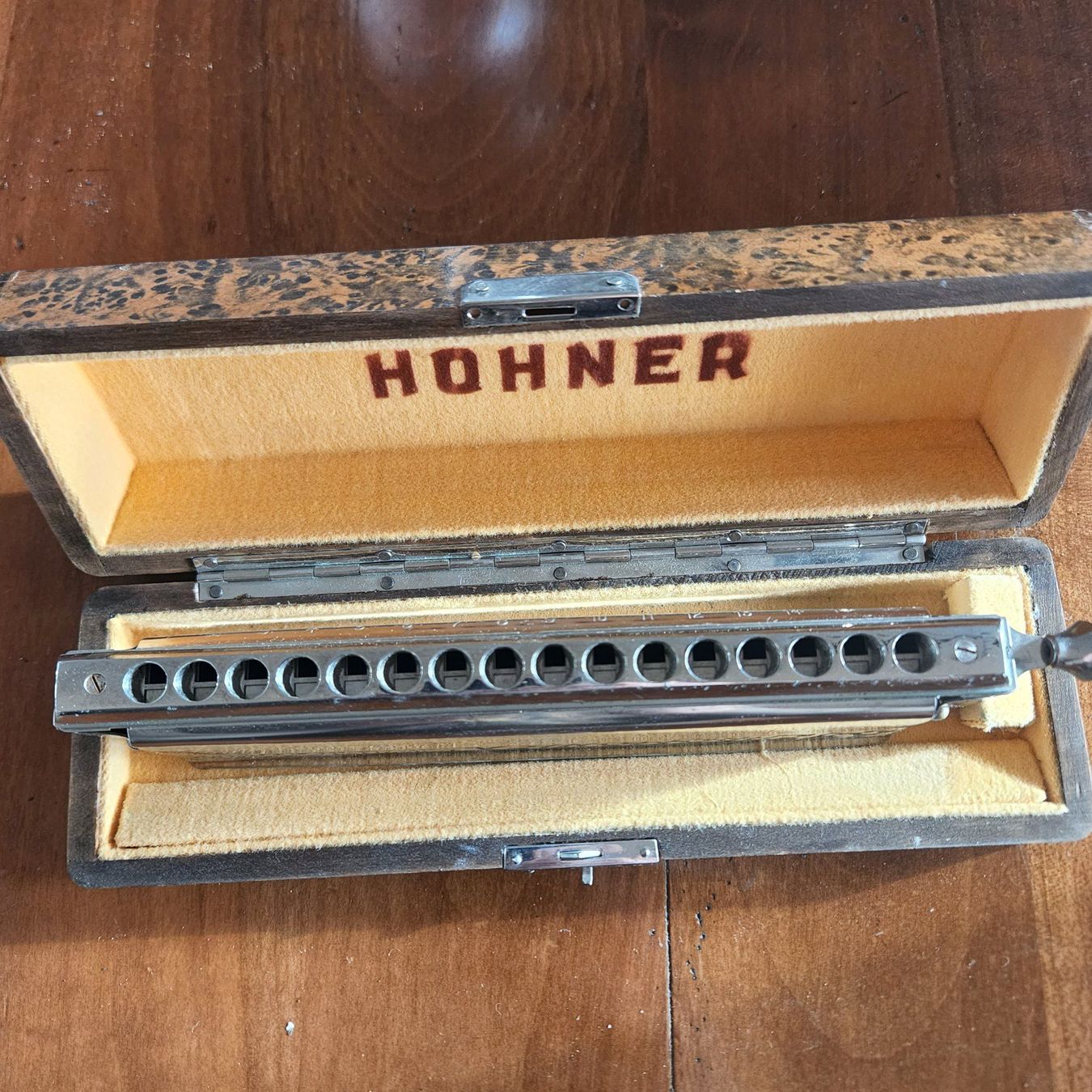 Hohner Strumenti musicali: Harmonica HOHNER CHROMONICA 4 – Usato da Lausanne venduto da gmax8995 1