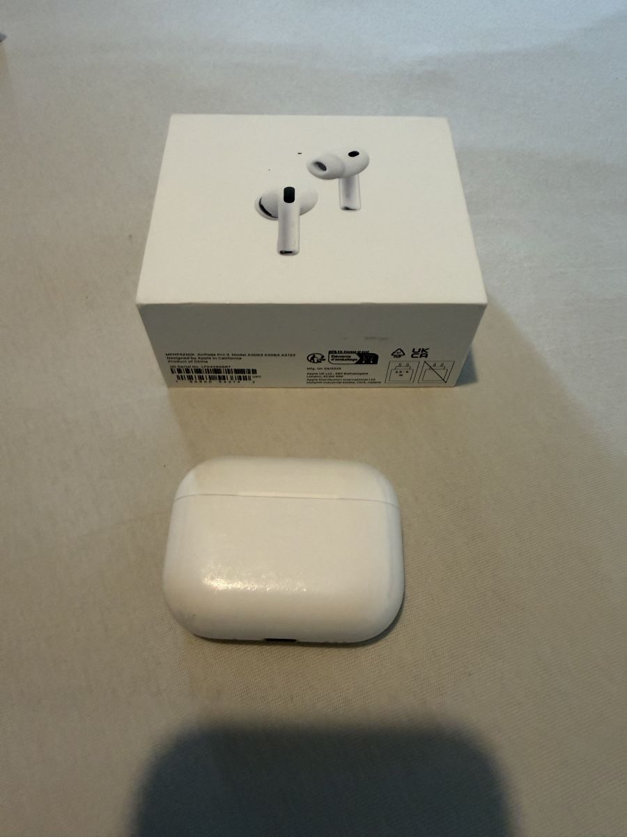 Apple Kopfhörer: Airpods Pro 3 Apple – Gebraucht aus Bernex von pre_hbr2