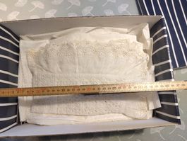 Spitzen und Piquet Stoffe diverse Stücke im Set