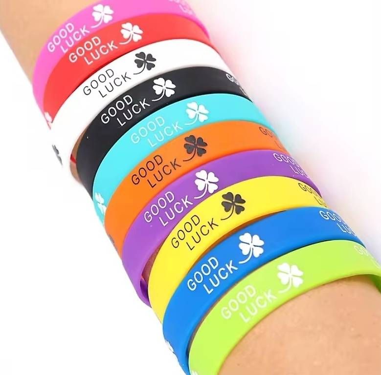 Bracciali & Braccialetti: Silikonarmbänder NEU – Nuovo e nell'imballaggio originale da St.Gallen venduto da Kristal54 3