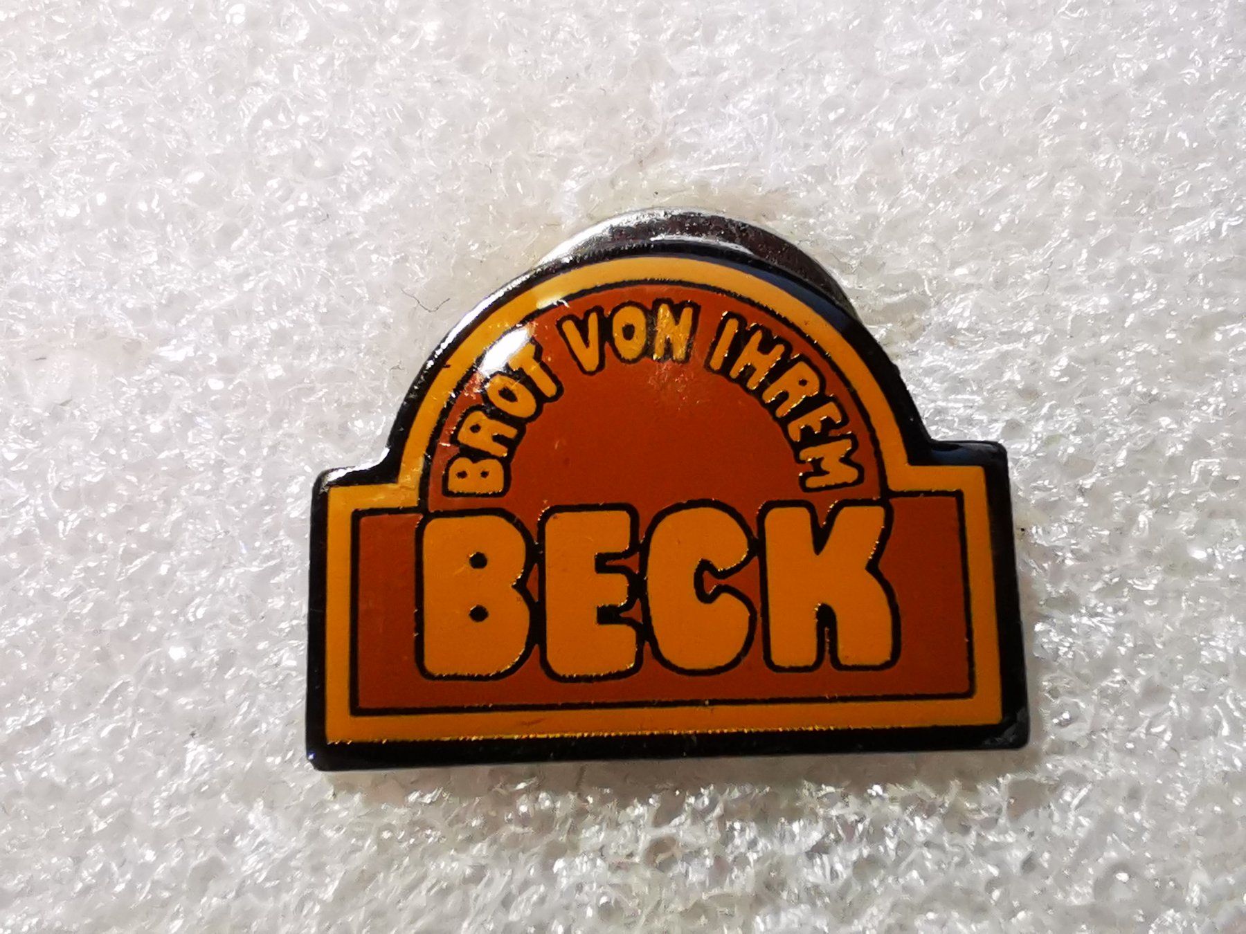 Placchette & Badge: Ansteckpin 27: Brot von Ihrem Beck – Usato da Oppligen venduto da Pin-Fall-Shop