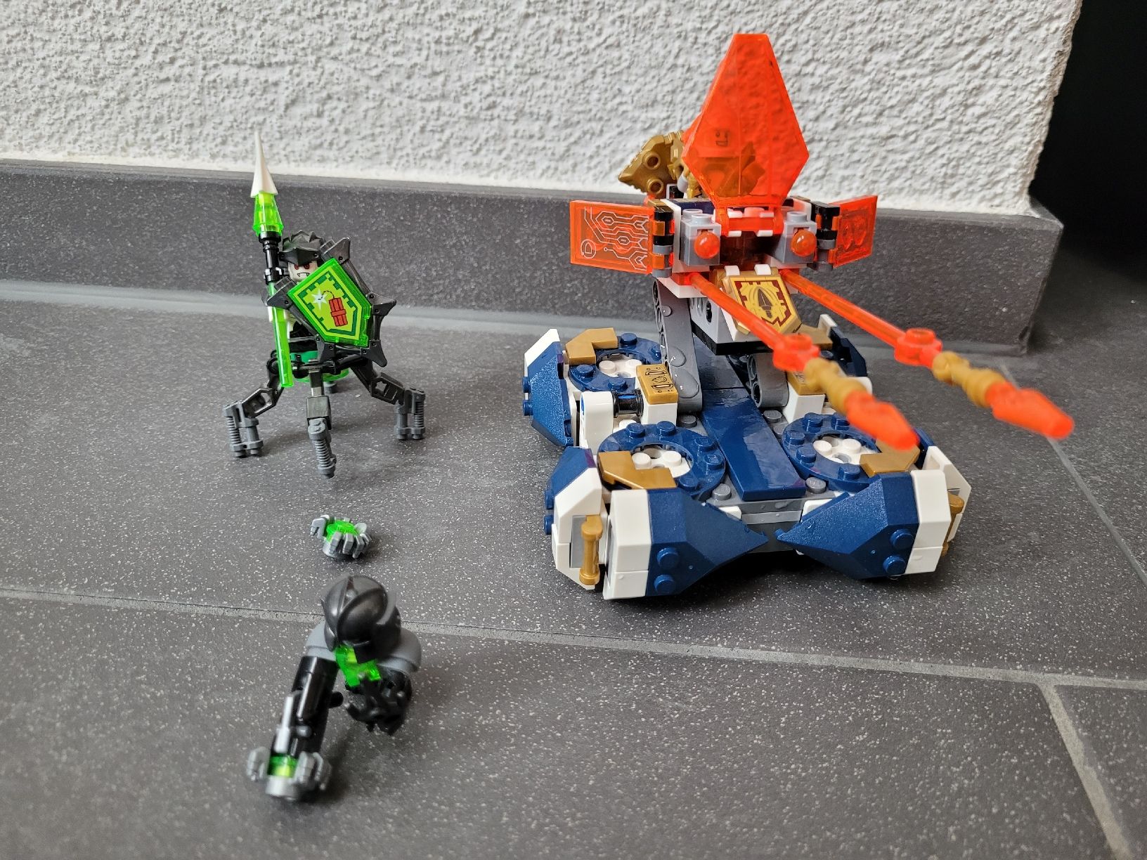 Lego Giocattoli: Lego Nexo Knights 72001 komplett – Usato da Erlinsbach SO venduto da Elso72 2