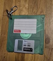 💾 Porte-clés Disquette 3.5" – RetroLab Edition verte