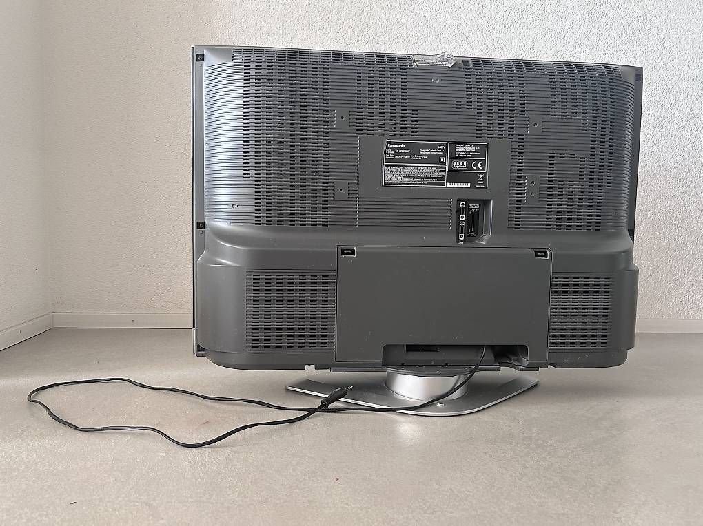 Televisori: Panasonic Fernseher  – Usato da Dübendorf venduto da mai_9gpv 1