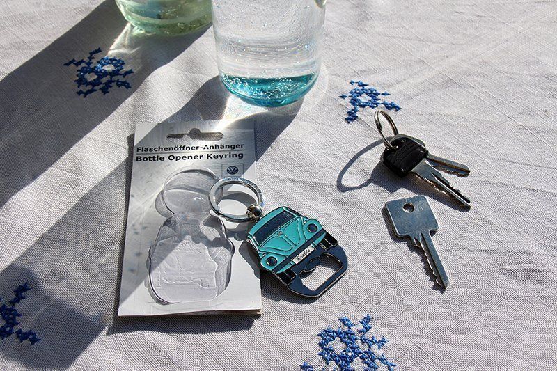Portachiavi: VW Beetle Käfer Schlüsselanhänger – Nuovo e nell'imballaggio originale da Wil SG venduto da Saxer1 1